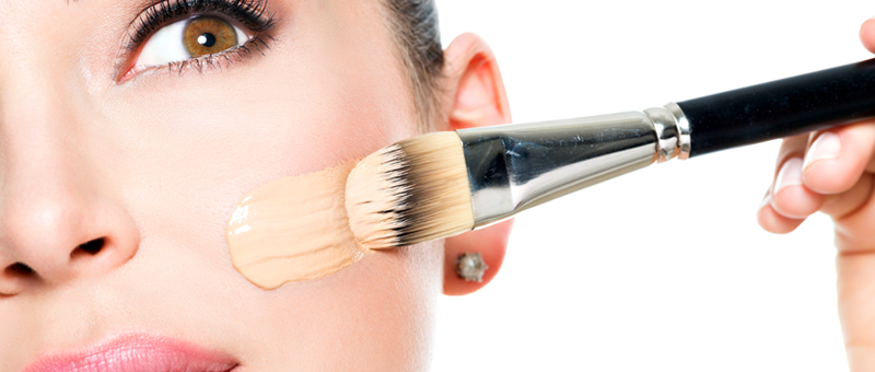 Enhancer or foundation: how to improve skin complexion?